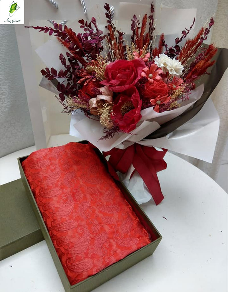 gợi ý quà 20/10 cho cô giáo ý nghĩa, thể hiện sự tôn kính