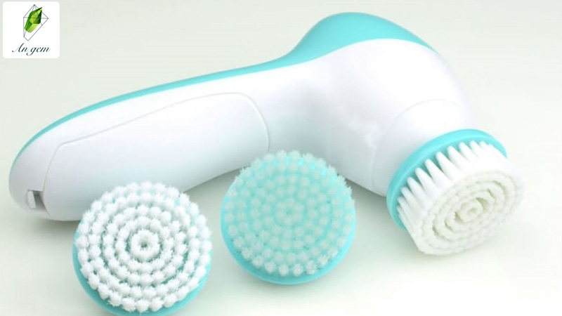 Máy rửa mặt hoặc máy chăm sóc da