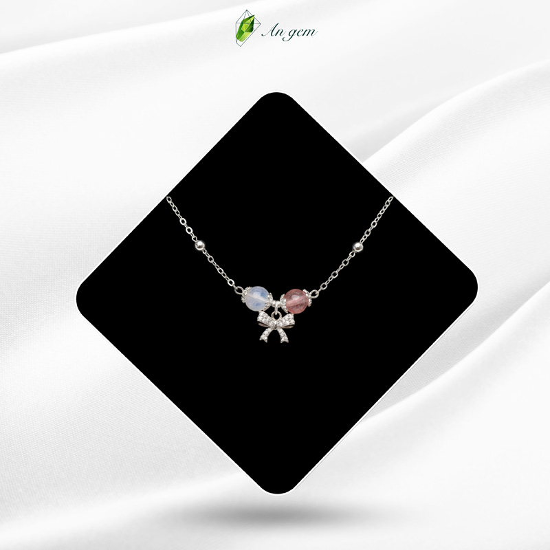 Dâu hồng & Moonstone charm mạ bạc